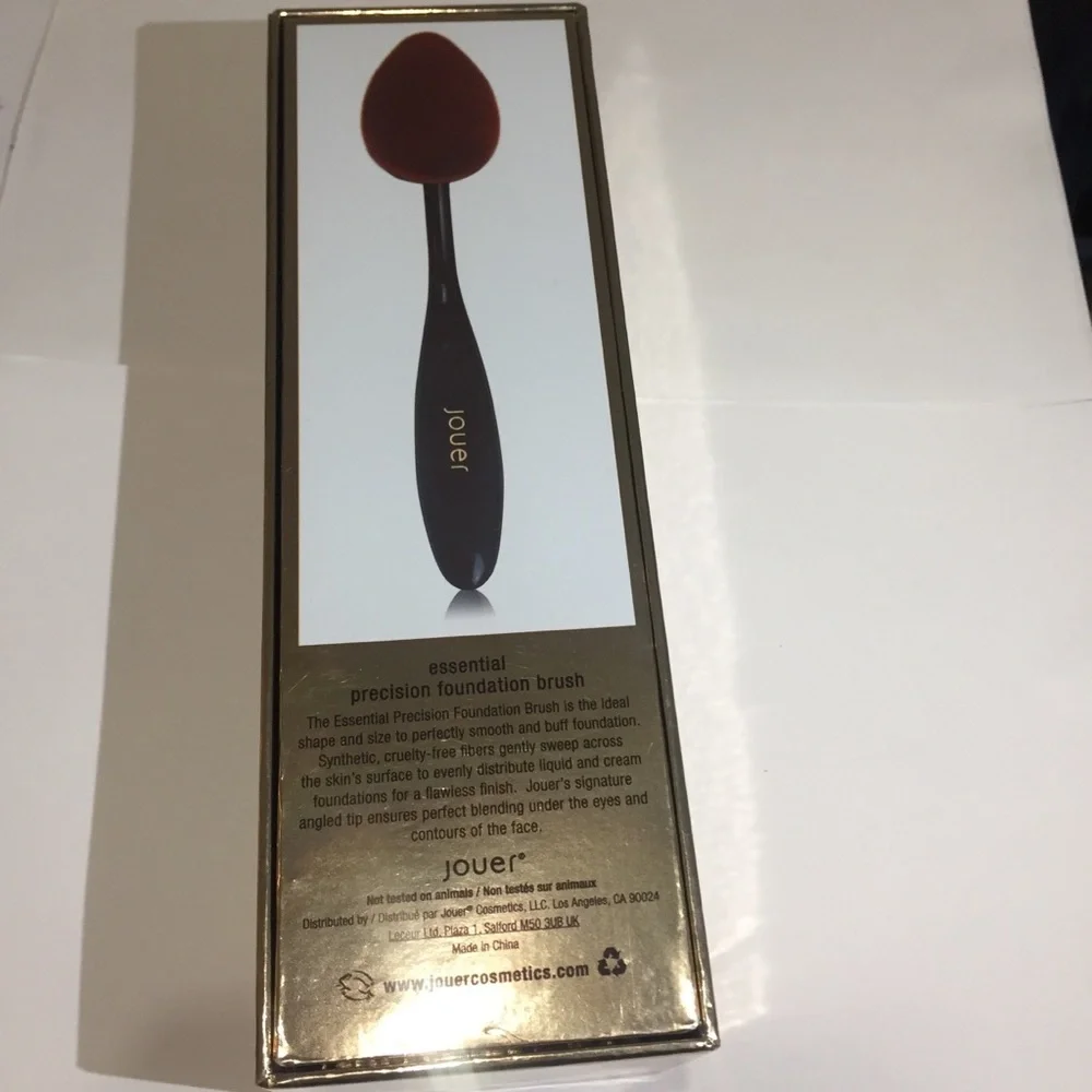 Jouer foundation brush